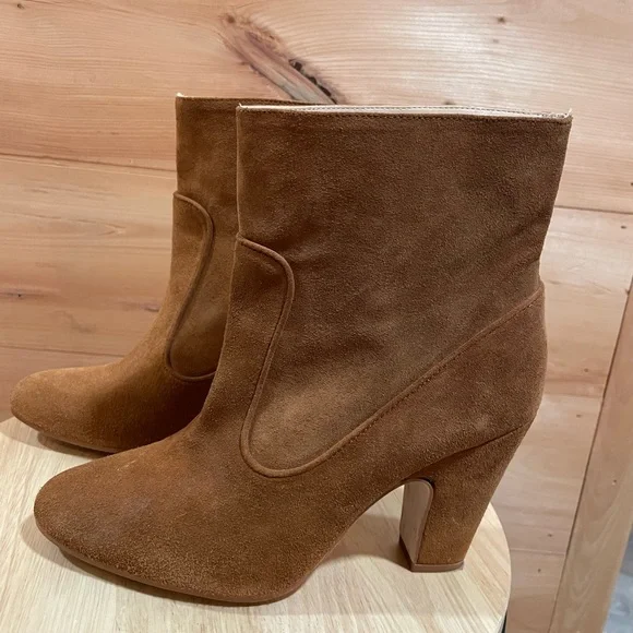 Zara Collection Camel Brown Suede Booties in Size 39 (US 8) - Picture 3 of 11